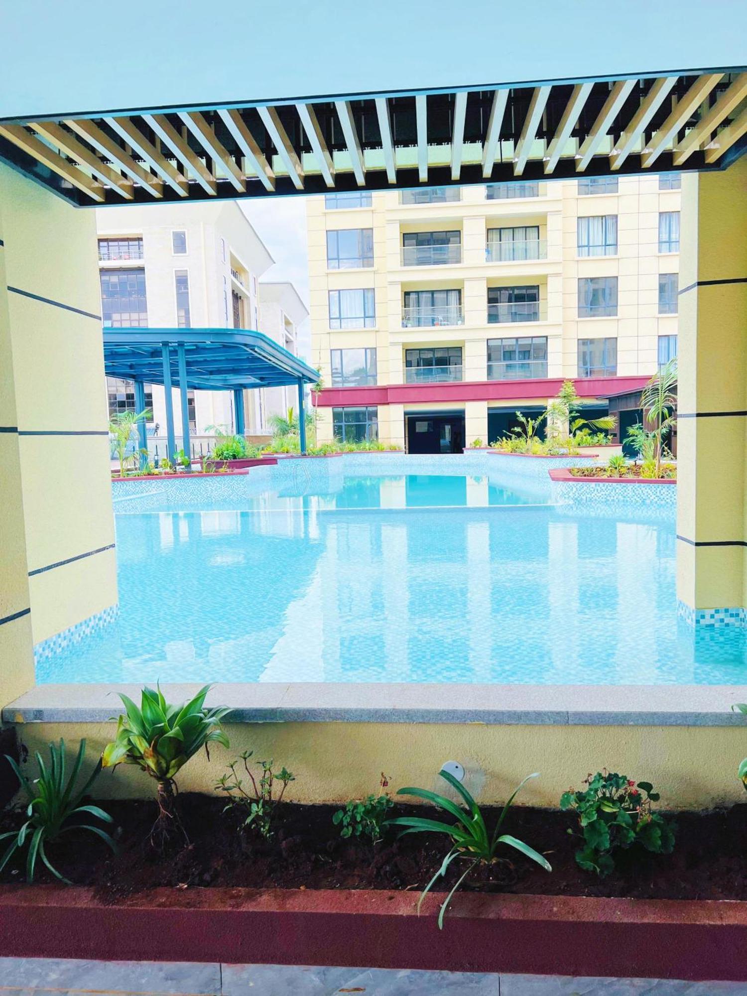 Comfy - Pool & Gym - Kilimani Appartement